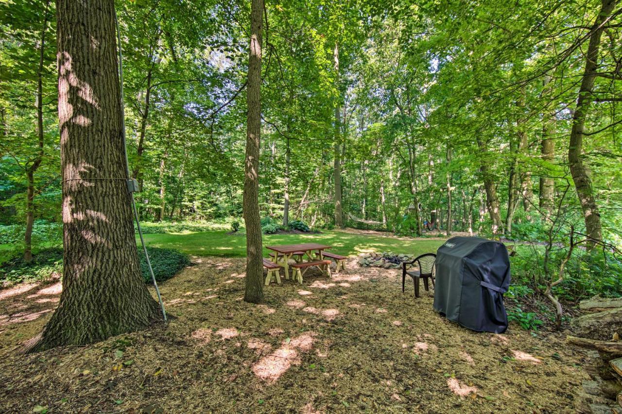 Cozy Garden Room In Welsh Mountain Suites! New Holland ภายนอก รูปภาพ